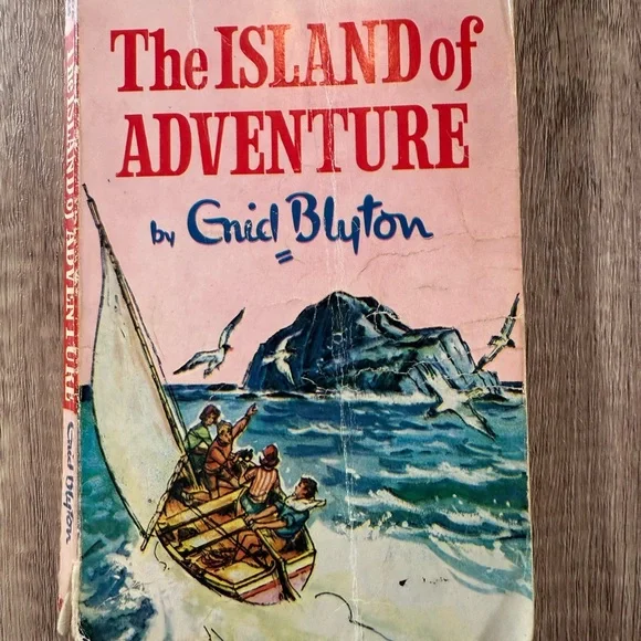 Enid Blyton “Adventure” Series Books for Kids - Picture 3 of 7